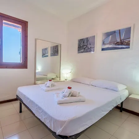 Punta Est - Trilo Tamerice Terrazza & Relax شقة