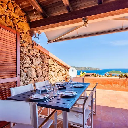 Punta Est - Trilo Tamerice Terrazza & Relax * كابو كودا كافالو