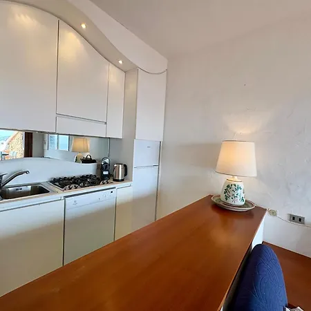 Punta Est - Trilo Tamerice Terrazza & Relax شقة *